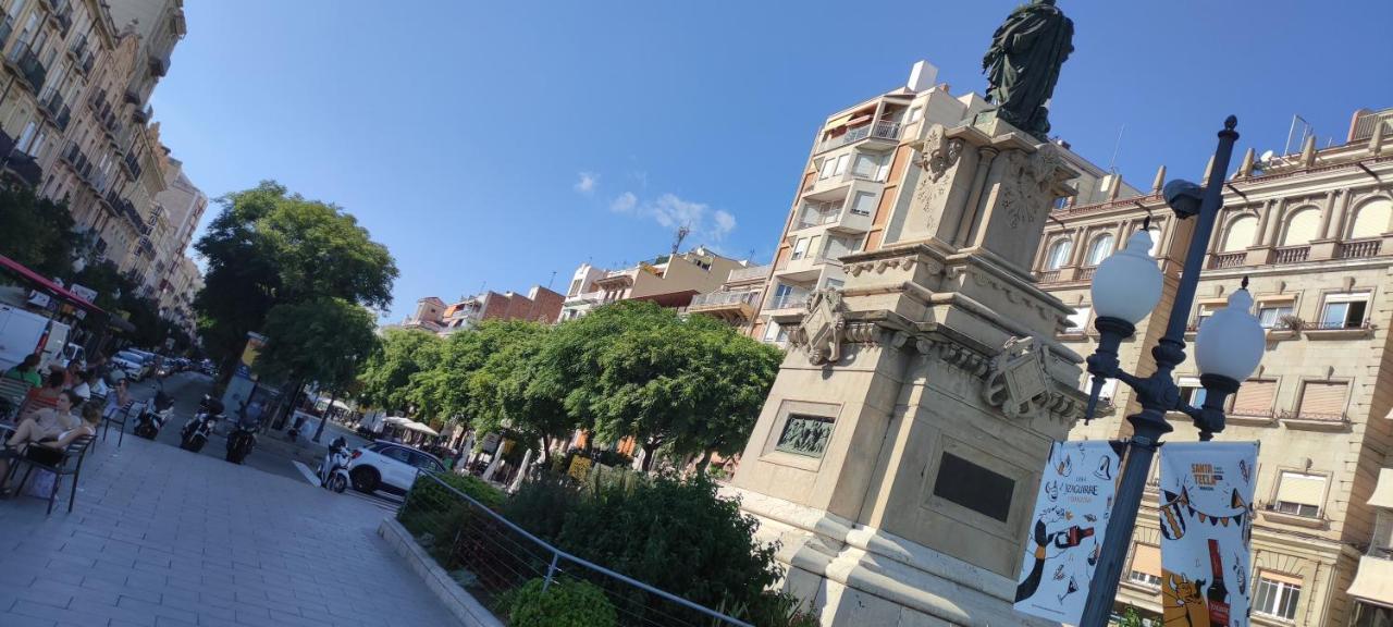 Apartament Elizabet Apartment Тарагона Екстериор снимка